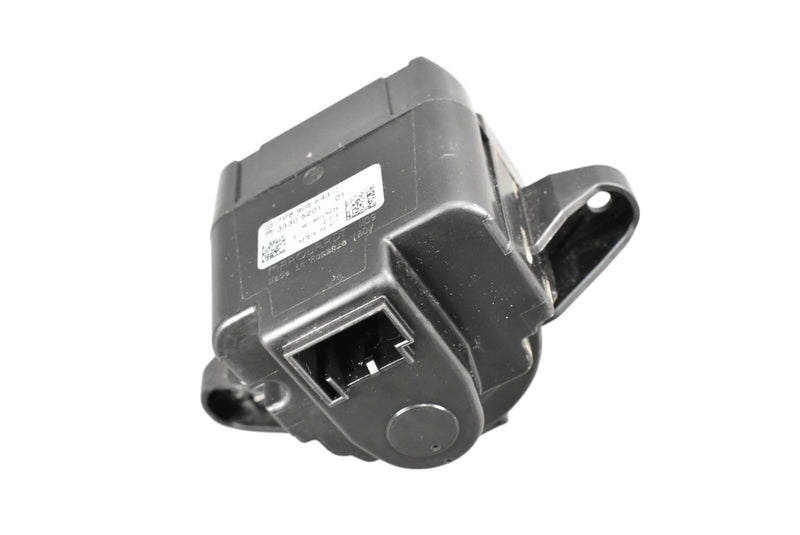 Load image into Gallery viewer, 11-14 Volkswagen VM Touareg Engine Start Ignition Switch W/ key 7P6905843 Oem
