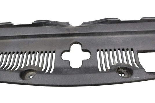 07-12 Lexus USF40 LS460 Radiator Upper Air Intake Deflector Duct Cover Trim Oem