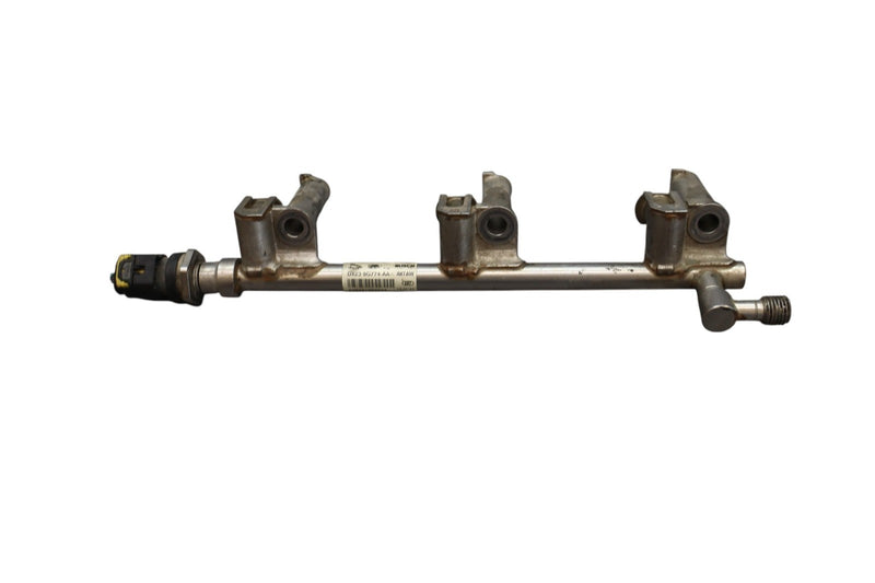 Load image into Gallery viewer, 13–21 Jaguar XJ XE F-Type 3.0L  Engine Fuel Rail DX239G774AA 0261555120 Oem
