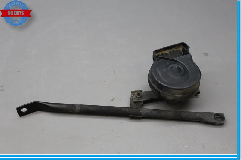 Load image into Gallery viewer, 03-06 Mercedes SL500 SL600 Left High Tone Signal Alarm Siren Horn Bosch Oem
