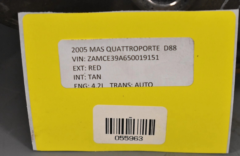 Load image into Gallery viewer, 04-08 Maserati Quattroporte Rear Right Side Spindle Knuckle Hub 288225501 OEM

