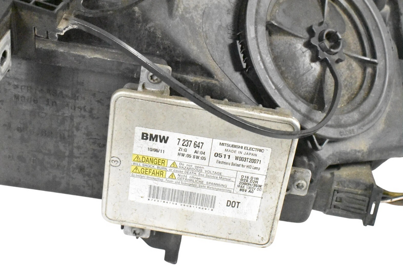 Load image into Gallery viewer, 09-12 BMW 750i 750Li F01 F02 Right Passenger Side Headlight Headlamp Xenon Oem
