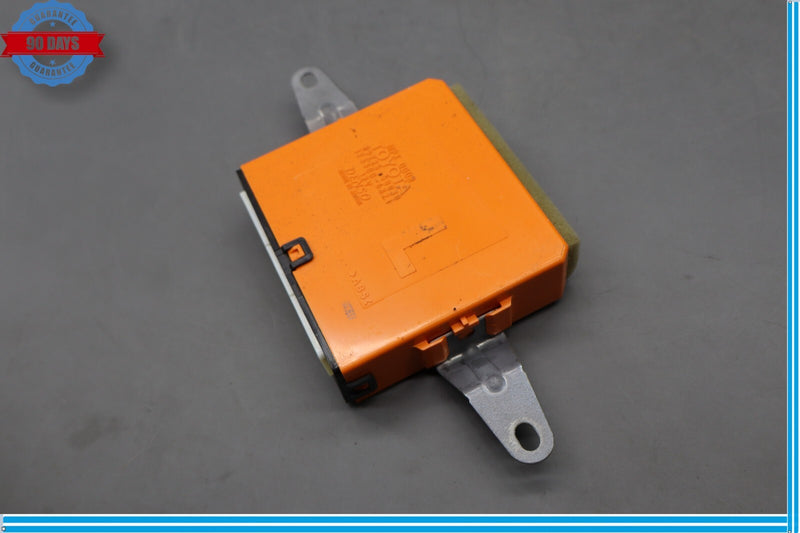 Load image into Gallery viewer, 07-09 Lexus LS460 XF40 Rear Left Driver Side Door Control Module 89225-50030 Oem
