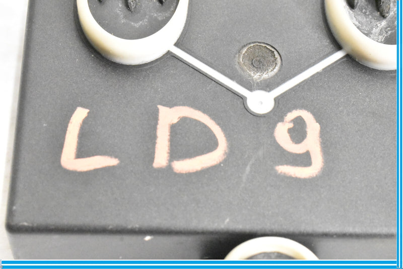 Load image into Gallery viewer, 2011-2012 AUDI A4 - Front LEFT DOOR / Window Control Module 8T0959793M
