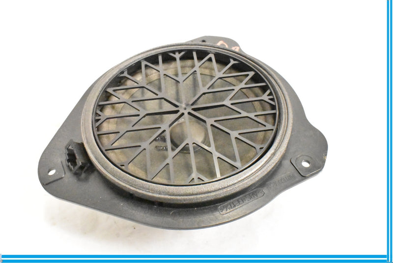 Load image into Gallery viewer, REAR LEFT/RIGHT SPEAKER Audi  A5 RS5 S5 08 09 10 11 12 13 14 15 OEM 8T0035411
