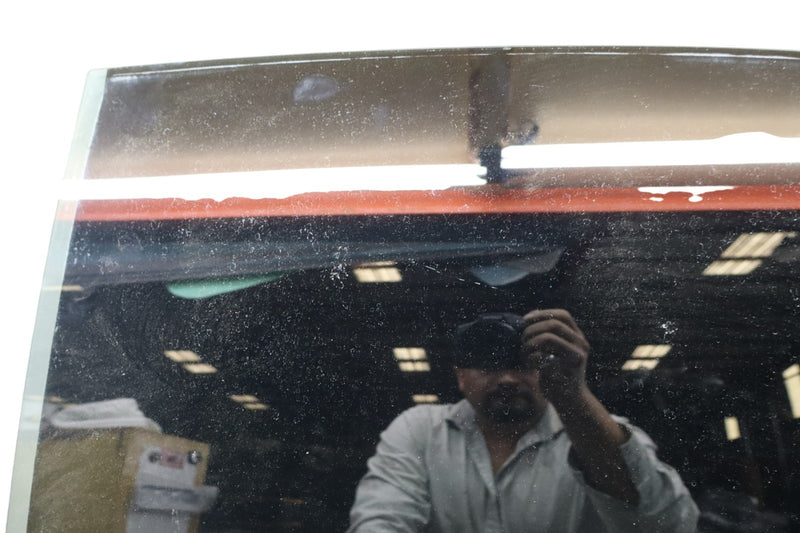 Load image into Gallery viewer, 15-16 Hyundai Genesis Rear Left Driver Side Door Window Auto Glass Oem
