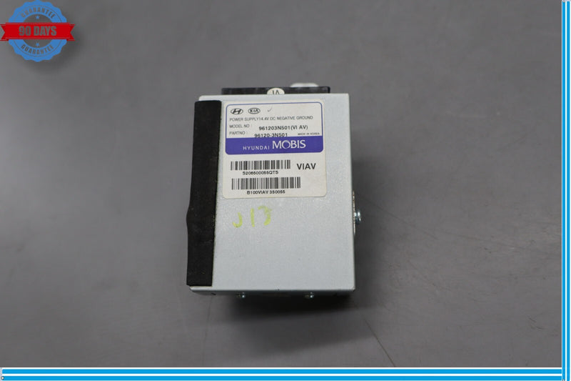 Load image into Gallery viewer, 11-13 Hyundai Equus Dash Instrument Panel USB Interface Control Module Unit Oem
