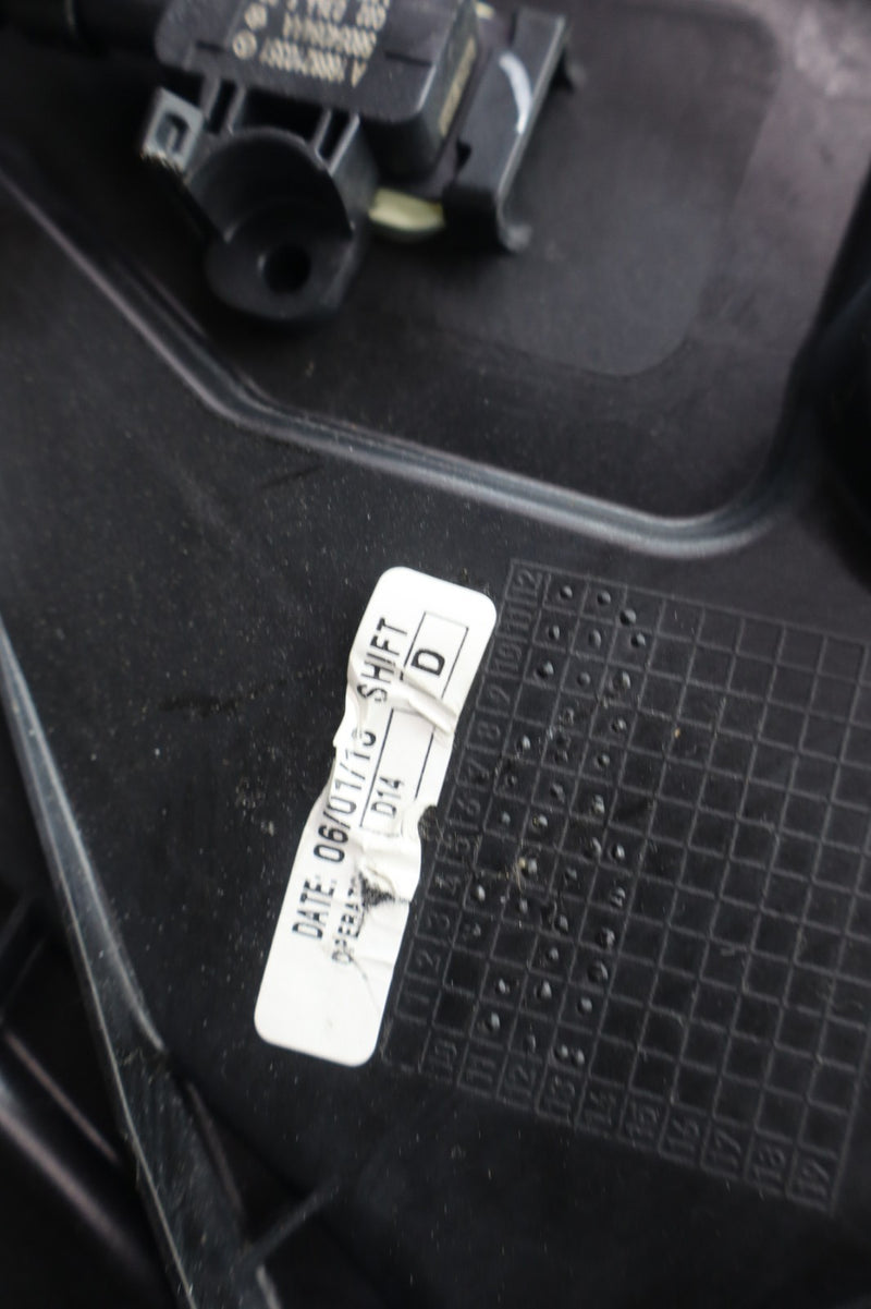 Load image into Gallery viewer, 12-15 Mercedes GL450 ML500 Rear Right Side Window Regulator Panel 1667300279 Oem
