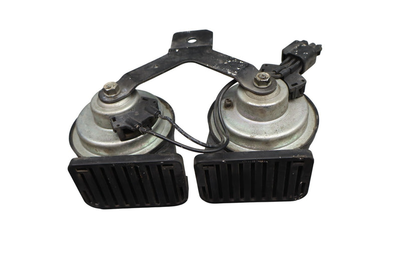 Load image into Gallery viewer, 12-19 Range Rover Evoque L538 Dual Note Electric Horn BJ3213A803AC Oem
