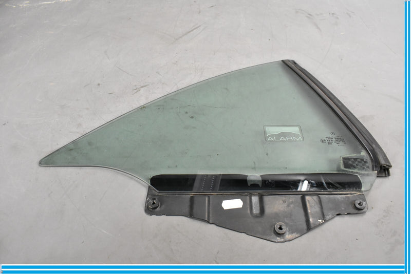 Load image into Gallery viewer, 03-12 Mercedes R230 SL500 SL55 AMG Rear Right Passenger Quarter Window Glass Oem
