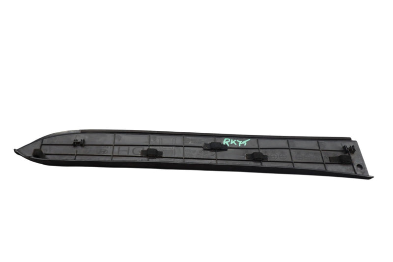 Load image into Gallery viewer, 15-20 Hyundai Genesis Front Right Side Fender Seal Trim Ledge Cover Oem
