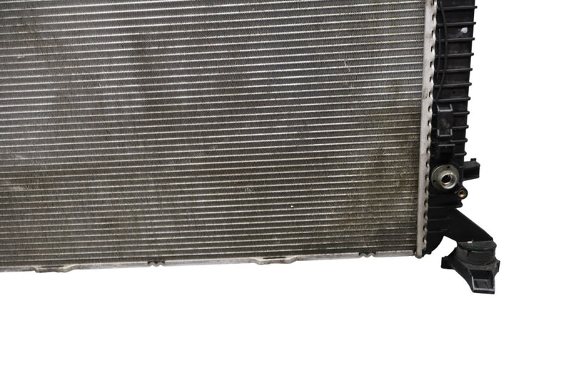 Load image into Gallery viewer, 10-17 Audi A4 A5 Q5 2.0L Front Engine Cooling Radiator Assembly 8K0121251T Oem
