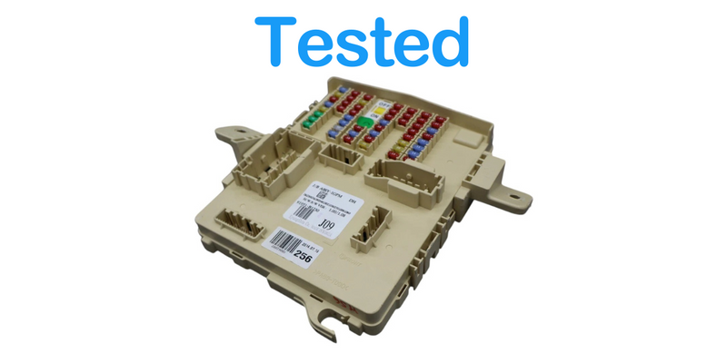 Load image into Gallery viewer, 2015  Hyundai Genesis Dash Fuse Relay Junction Box Fusebox Block 91951B1231 Oem
