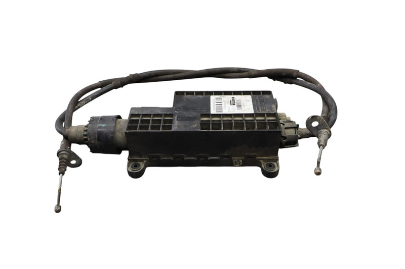 Load image into Gallery viewer, 14-17 Maserati Quattroporte Ghibli Electric Parking Brake Actuator 670030076 Oem
