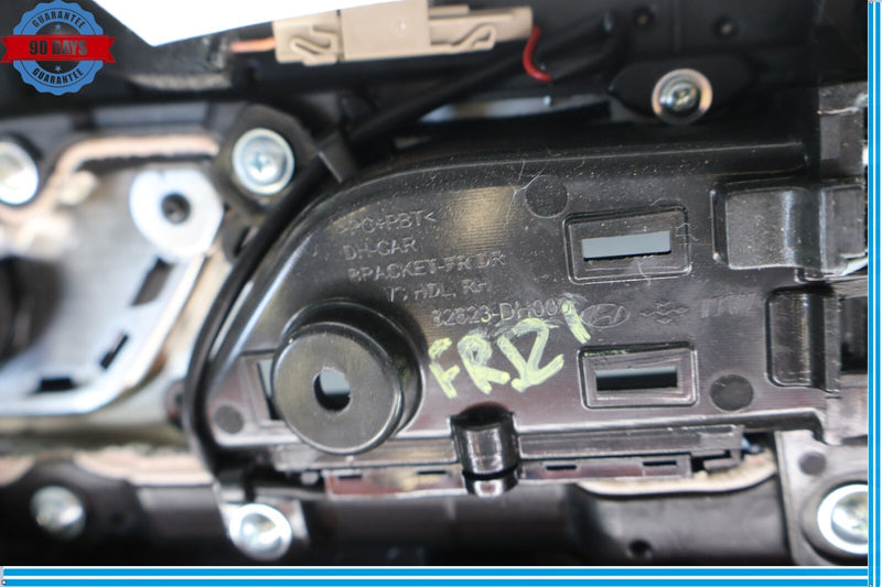 Load image into Gallery viewer, 15-17 Hyundai Genesis G8 Front Right Side Passenger Interior Door Panel Trim Oem
