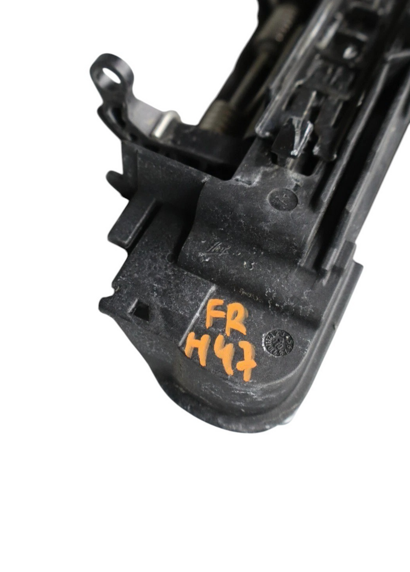 Load image into Gallery viewer, 06-13 Audi A3 A3 Quattro Front Right Side Exterior Door Handle 4b0839885 Oem
