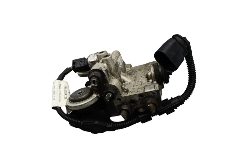 Load image into Gallery viewer, 10-16 Porsche Panamera Turbo Rear Stabilizer Sway Bar Control Valve Block OEM
