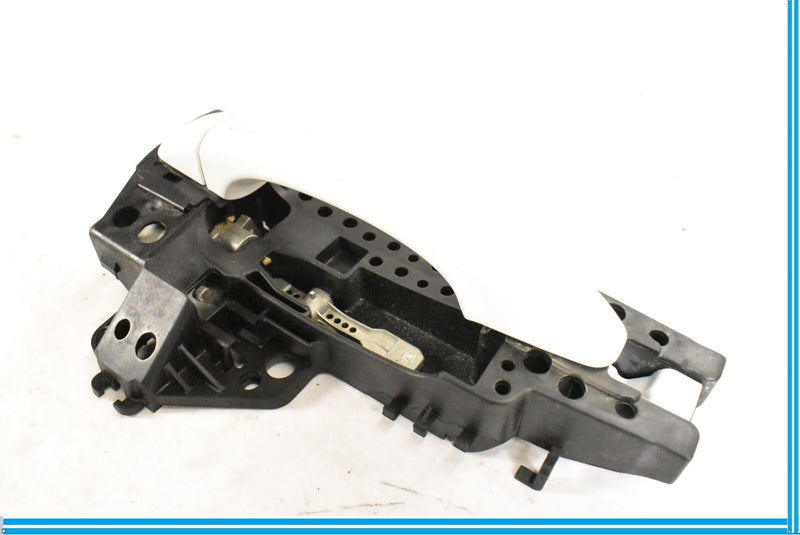 Load image into Gallery viewer, 2009-2016 Audi A5 Front Door Exterior Handle Passenger Side 09-16 A4 OEM
