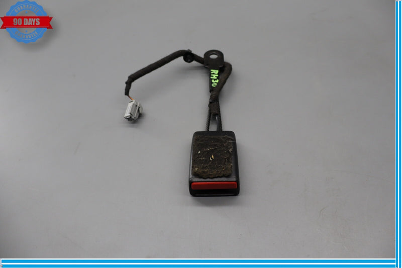 Load image into Gallery viewer, 14-19 Maserati Ghibli Front Right Passenger Side Seat Belt Buckle Black Oem
