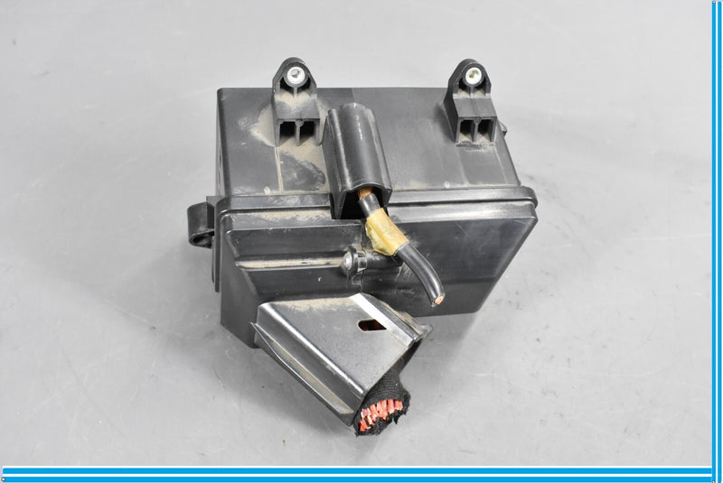 Load image into Gallery viewer, 04-12 Bentley Continental Fuse Box Holder Relay Junction Oem

