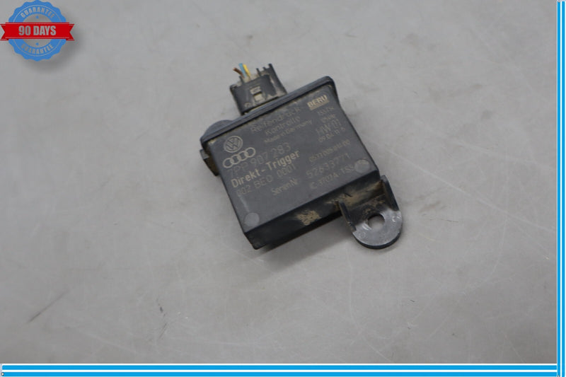 Load image into Gallery viewer, 11-17 Volkswagen Touareg Rear Right Tire Pressure Monitor Control Module Oem
