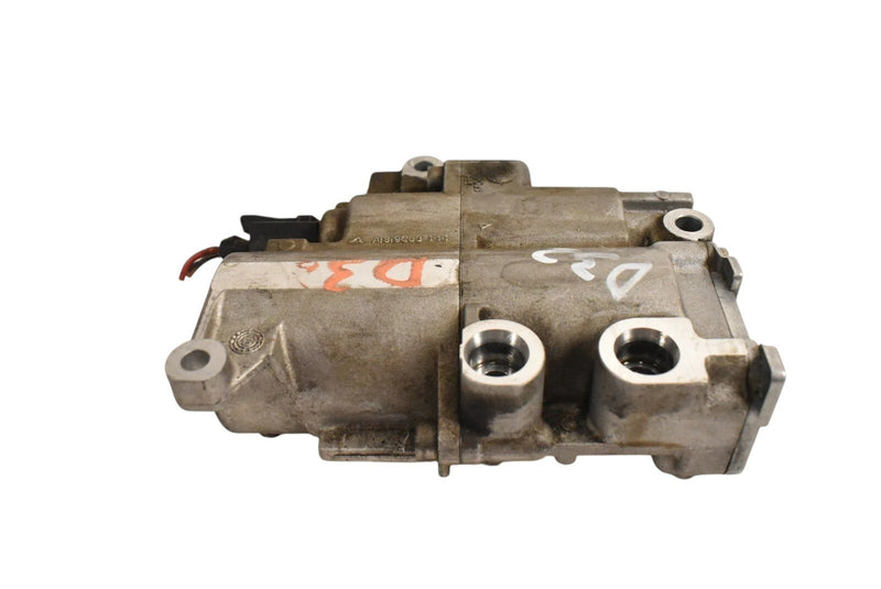 Load image into Gallery viewer, 10-13 Mercedes S400 W221 Hybrid Converter Housing Oil Pump 2212700397 OEM
