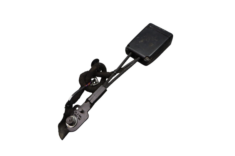 Load image into Gallery viewer, 14-22 Maserati Ghibli M157 Front Right Seatbelt Seat Belt Buckle 670016904 Oem
