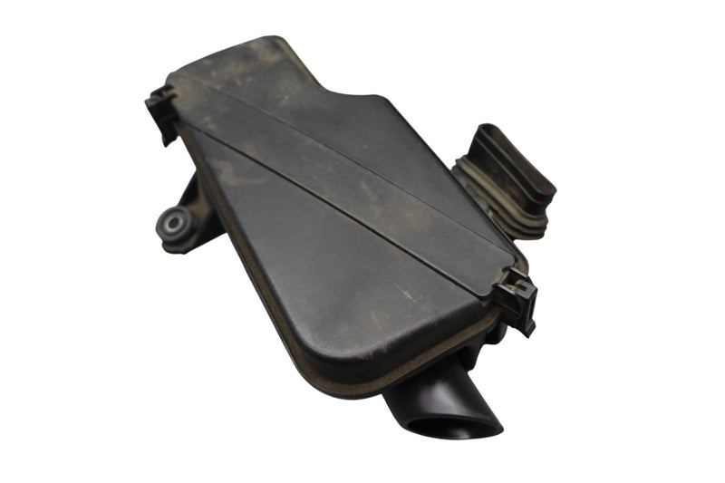 Load image into Gallery viewer, 12-16 Hyundai Equus Engine Air Cleaner Filter Housing Intake Box 281103M150 Oem
