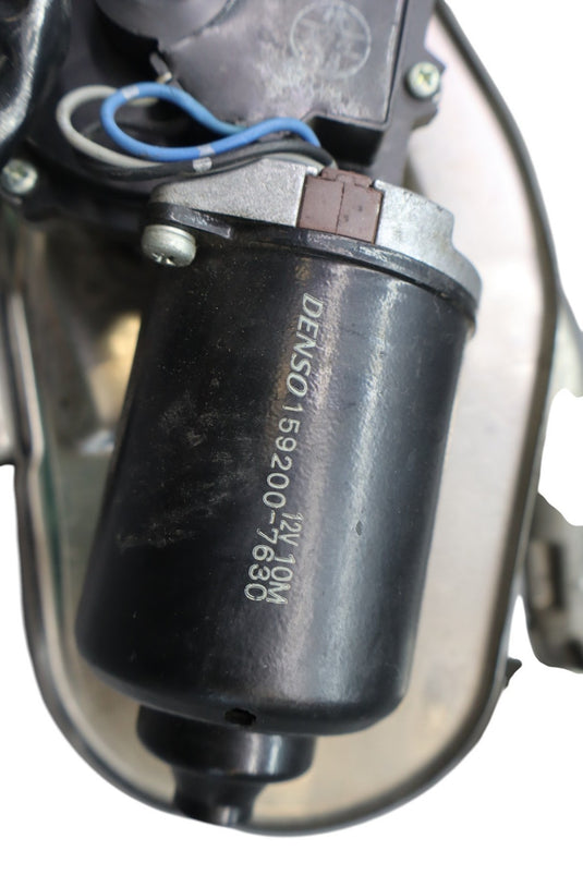 03-13 Maserati Quattroporte M139 Front Windshield Wiper Linkage Arm Oem