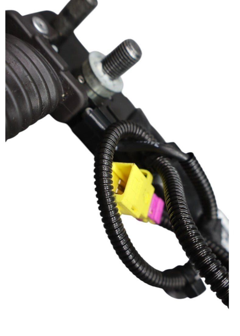 Load image into Gallery viewer, 11-13 Hyundai Equus Front Right Passenger Side Seat Belt Pre-Tensioner Oem
