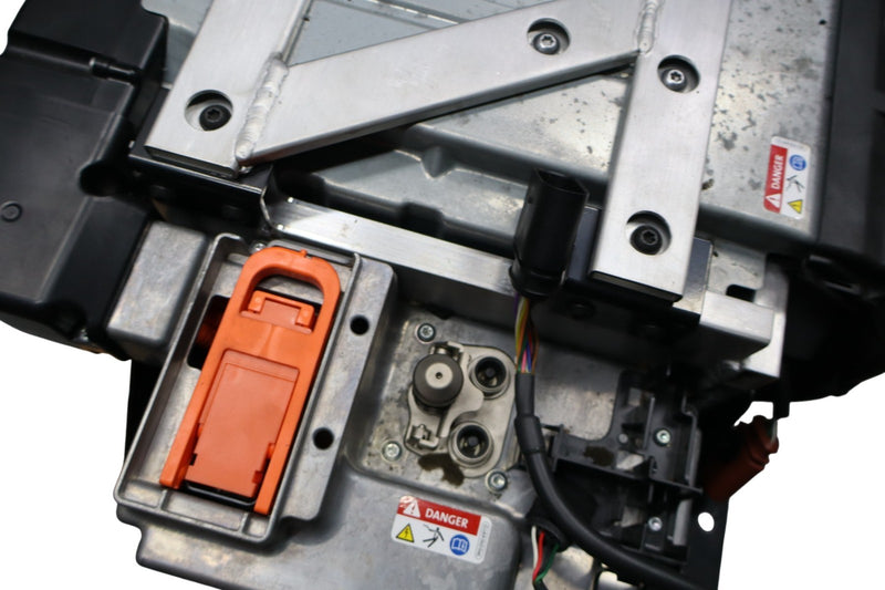 Load image into Gallery viewer, 11-14 Porsche Cayenne 958 Engine High Voltage Battery 7P0915590E OEM
