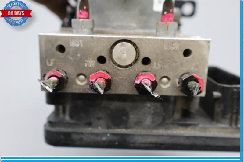 Load image into Gallery viewer, 15-17 Hyundai Genesis G80 ABS Anti-Lock Brake Modulator Pump 58920B1010 Oem
