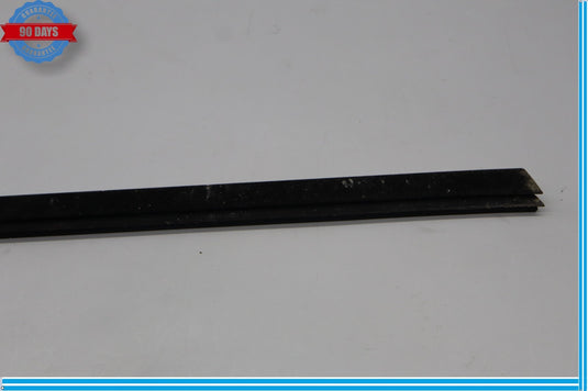 08-14 Mercedes W204 C350 Front Right Side Door Window Glass Rubber Seal Oem