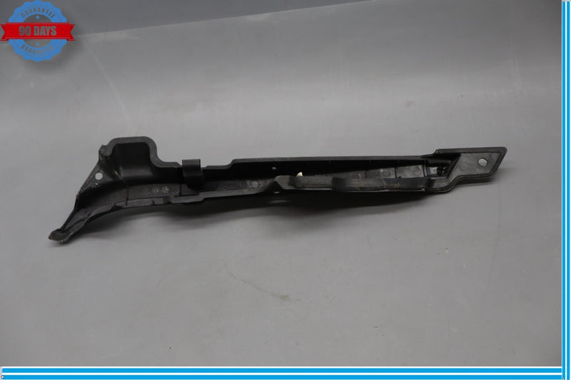 Load image into Gallery viewer, 15-20 Genesis G80 Front Right Passenger Side Hood Partition Seal Trim Oem
