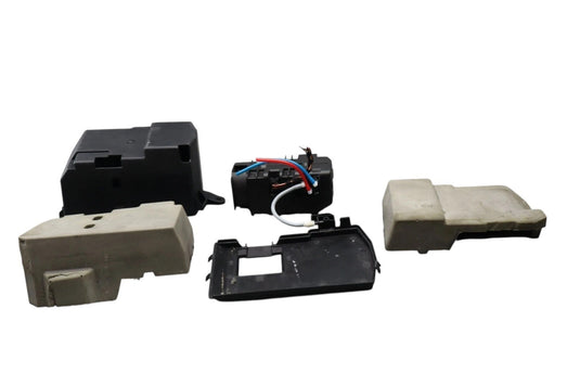 12-18 Mercedes CLS550 CLS63 Front Dynamic Seat Vacuum Air Pump W/Cover OEM