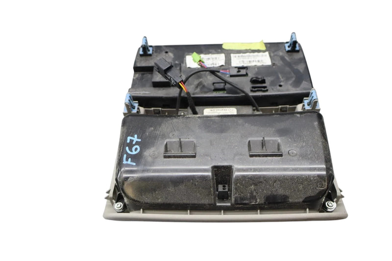 Load image into Gallery viewer, 20-21 Buick Enclave Avenir Front Overhead Console Dome Light Lamp 84084118 OEM
