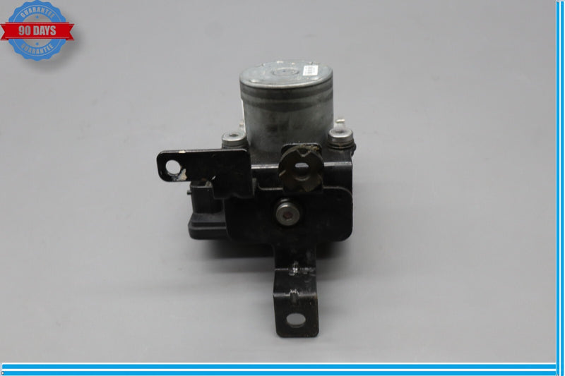 Load image into Gallery viewer, 15-17 Hyundai Genesis G80 ABS Anti-Lock Brake Modulator Pump 58920B1010 Oem
