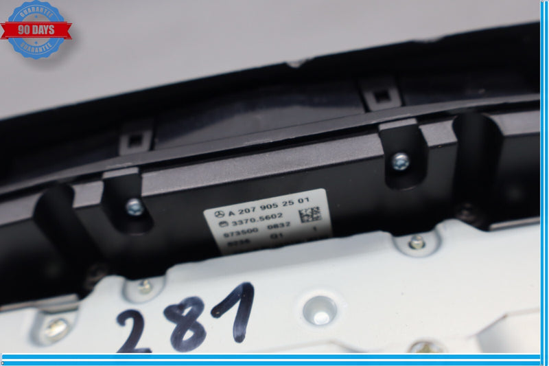 Load image into Gallery viewer, 10-11 Mercedes E350 E550 Command Head Unit CD Changer Radio 2129069000 Oem
