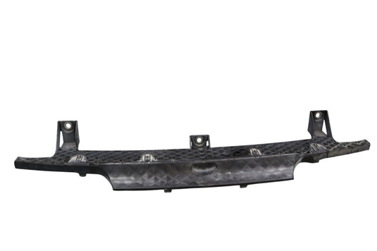 11-14 Volkswagen Touareg Front Center Bumper Cover Support Mount Bracket Oem
