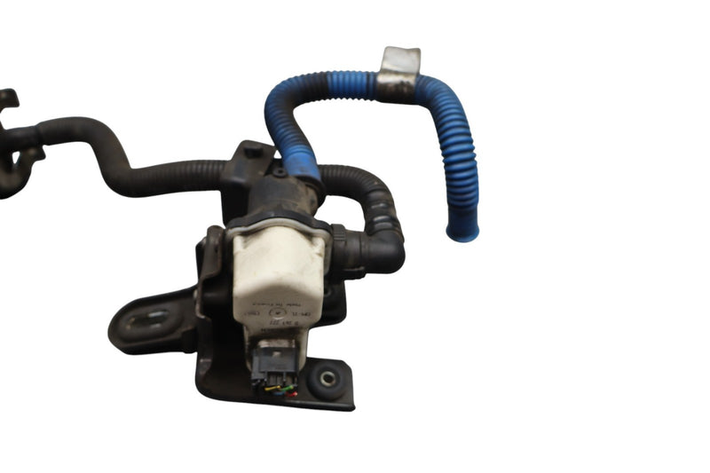 Load image into Gallery viewer, 14-17 Maserati Ghibli M157 Fuel Vapor Canister Leak Detection Pump W/ Hose Oem
