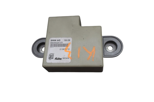08-18 BMW 528i 535i F10 Rear Antenna Backup Control Module Unit 6935024 Oem
