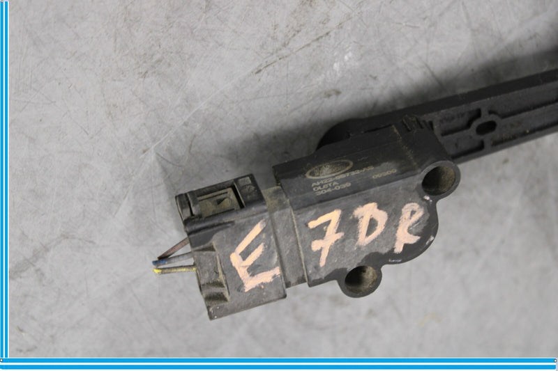 Load image into Gallery viewer, 10-13 Land Rover Range Rover Sport Rear Right Passenger Height Level Sensor Oem
