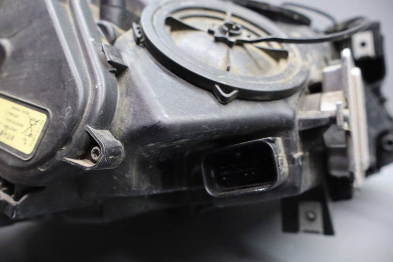 Load image into Gallery viewer, 09-12 BMW 750Li 750i F02 F01 Front Left Side Xenon Headlight lamp 7182153 Oem
