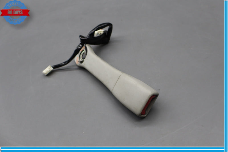 Load image into Gallery viewer, 07-12 Lexus LS460 LS460L Front Right Side Seat Belt Seatbelt Buckle Oem
