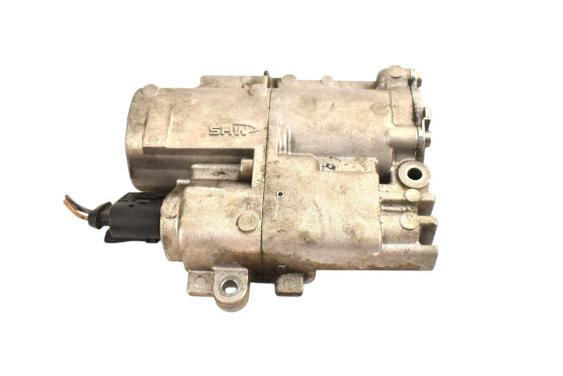 Load image into Gallery viewer, 10-13 Mercedes S400 W221 Hybrid Converter Housing Oil Pump 2212700397 OEM
