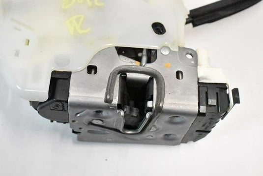08-14 Mercedes W204 C250 C300 C63 Front Right Side Door Lock Latch Actuator Oem