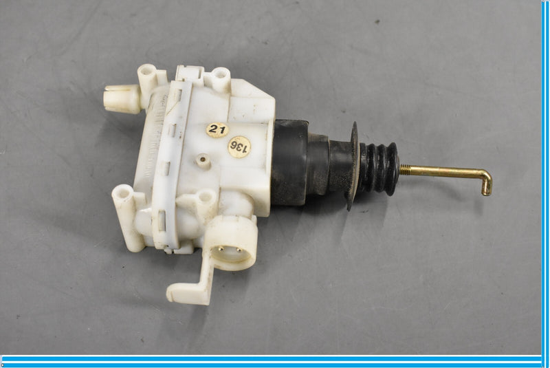 Load image into Gallery viewer, 86-95 Mercedes 300SL W124 Rear Left Driver Side Vacuum Lock Actuator Element Oem
