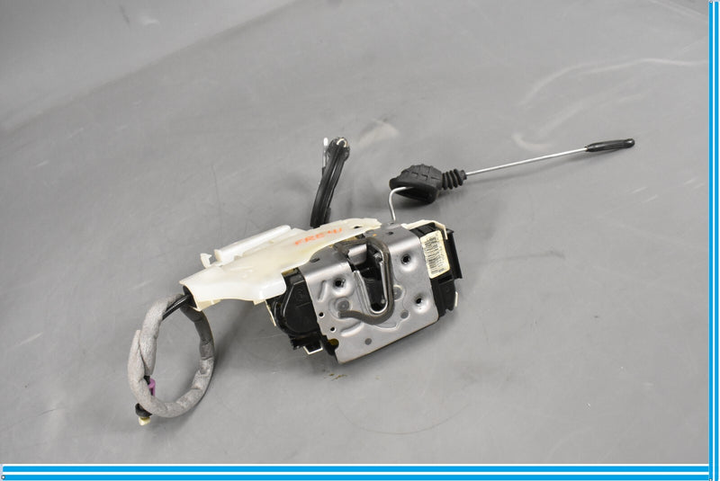 Load image into Gallery viewer, 12-18 Mercedes CLS550 W218 Front Right Passenger Side Door Lock Actuator Oem
