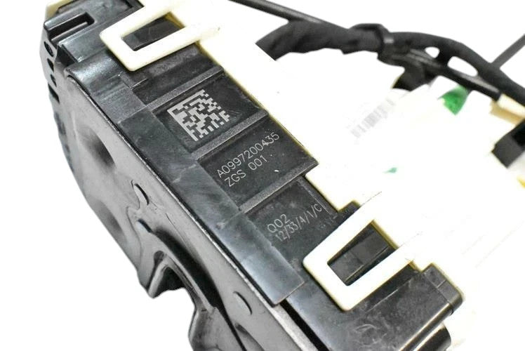 Load image into Gallery viewer, 12-18 Mercedes CLS550 CLS400 Front Right Door Lock Latch Actuator 2047203035 Oem
