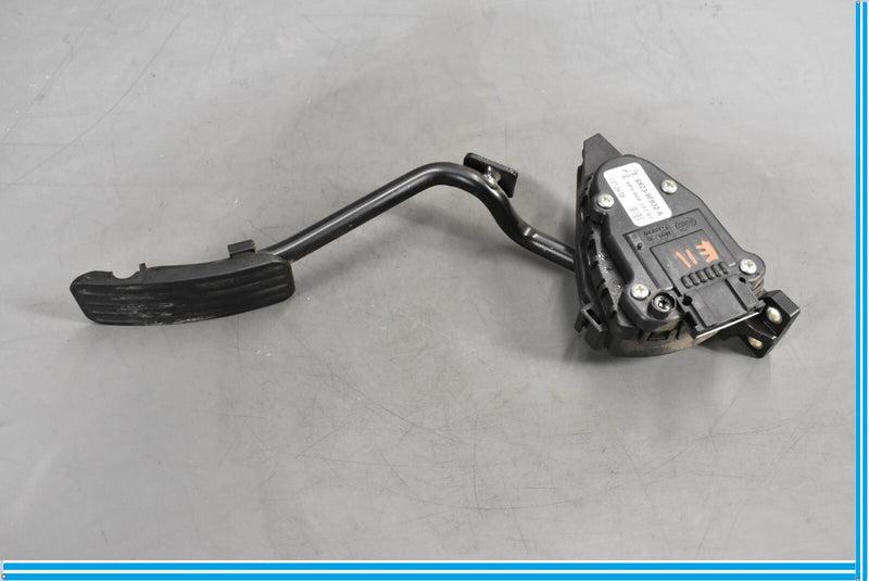 Load image into Gallery viewer, 09-11 Jaguar XF Engine Acceleration Gas Pedal Accelerator Oem
